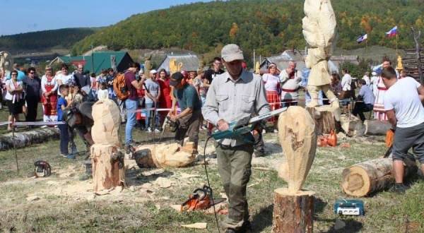 «Вейсэнь ундокс» (Единые корни) Межрегиональный фестиваль резчиков по дереву