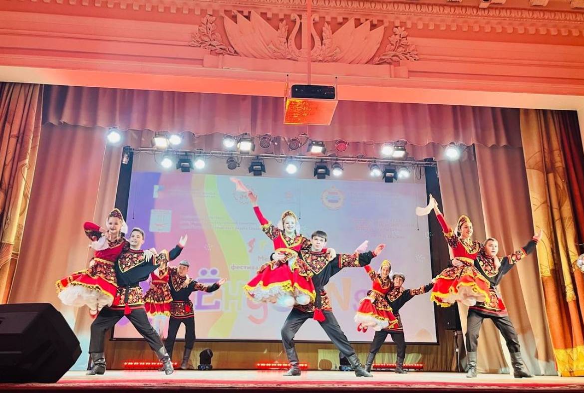 Во Дворце культуры городского округа Саранск ярко и зрелищно прошел Межрегиональный фестиваль-конкурс танцевального искусства «Ёндолня»
