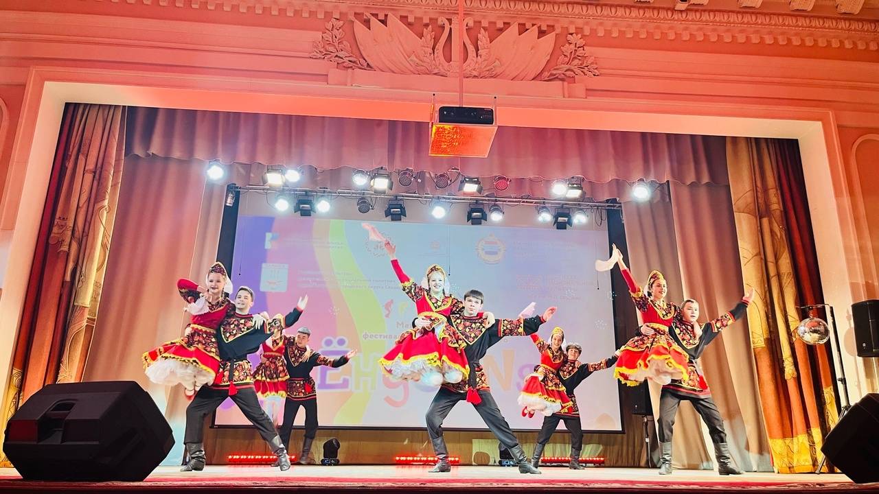 Во Дворце культуры городского округа Саранск ярко и зрелищно прошел Межрегиональный фестиваль-конкурс танцевального искусства «Ёндолня»